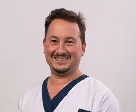 Dr Devos